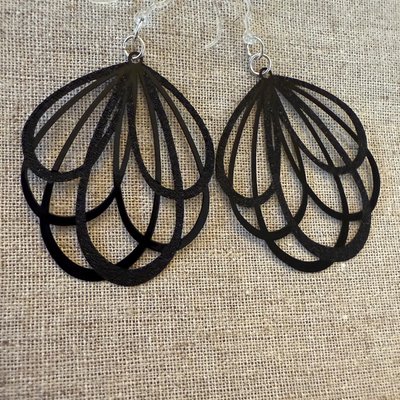 Lightweight hypoallergenic earrings - safe for metal allergies - Image 3