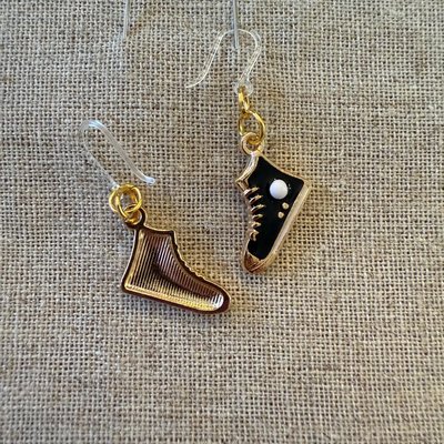 Lightweight hypoallergenic earrings - safe for metal allergies - Image 2