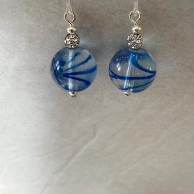 Lightweight hypoallergenic earrings - safe for metal allergies - Image 3