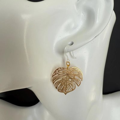 Lightweight hypoallergenic earrings - safe for metal allergies - Image 5