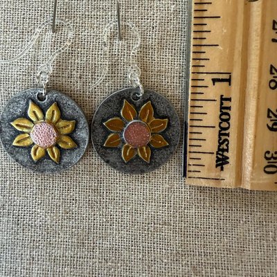 Lightweight hypoallergenic earrings - safe for metal allergies - Image 3
