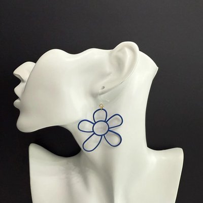 Lightweight hypoallergenic earrings - safe for metal allergies - Image 5