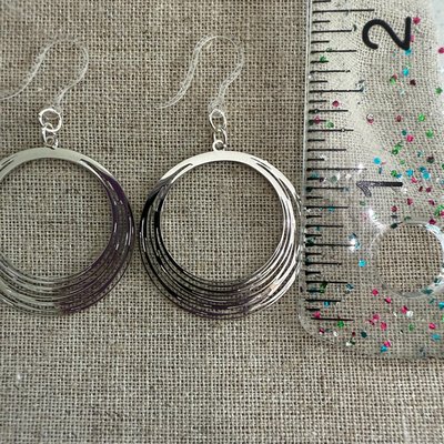 Allergy-friendly earrings - hypoallergenic materials - Image 2