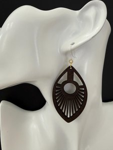 Hypoallergenic earrings for sensitive ears - Image 4