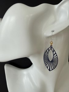 Hypoallergenic earrings for sensitive ears - Image 4