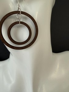 Hypoallergenic earrings for sensitive ears - Image 4